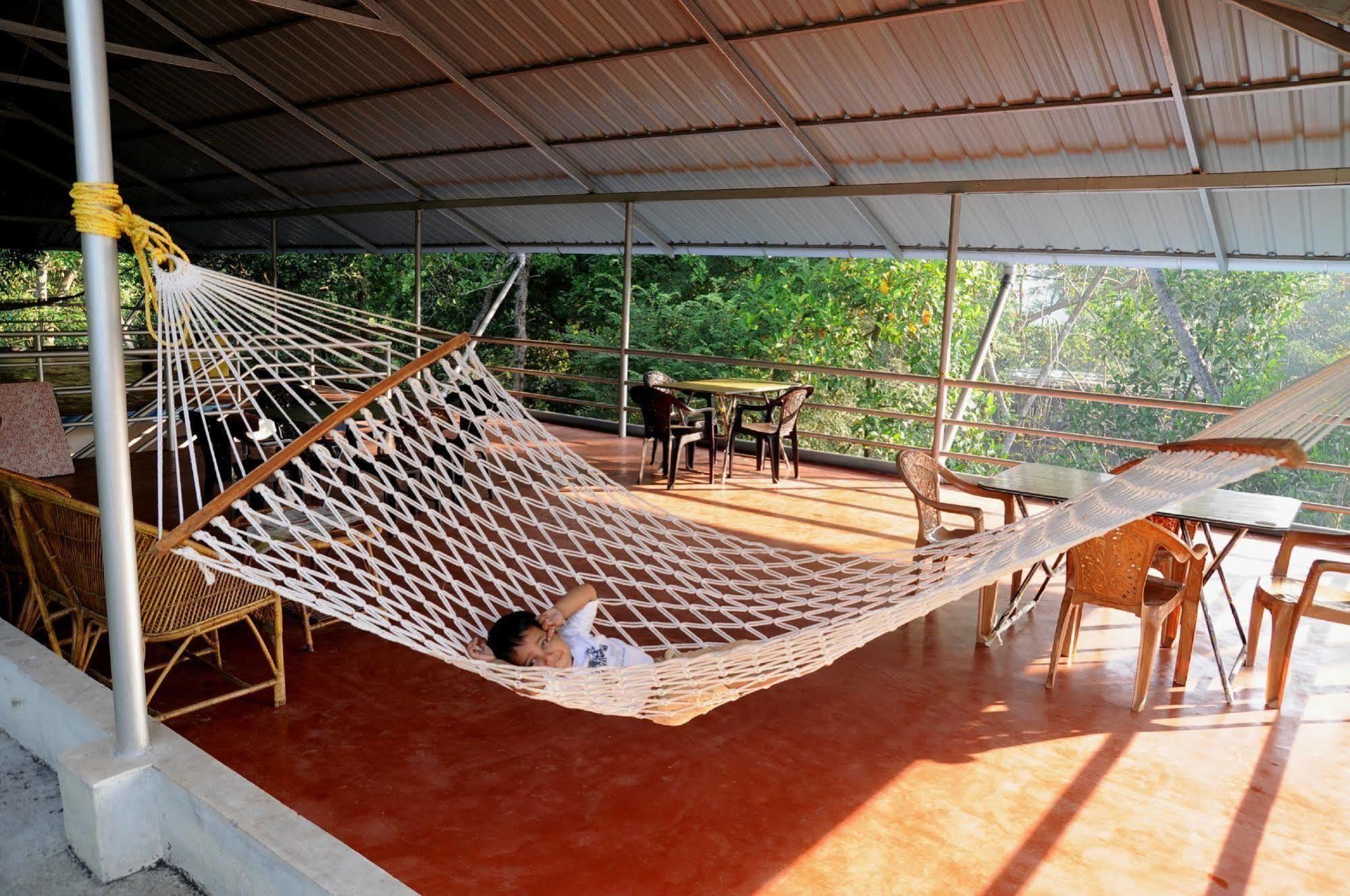 Marari Beach Villas Mararikulam Exterior photo